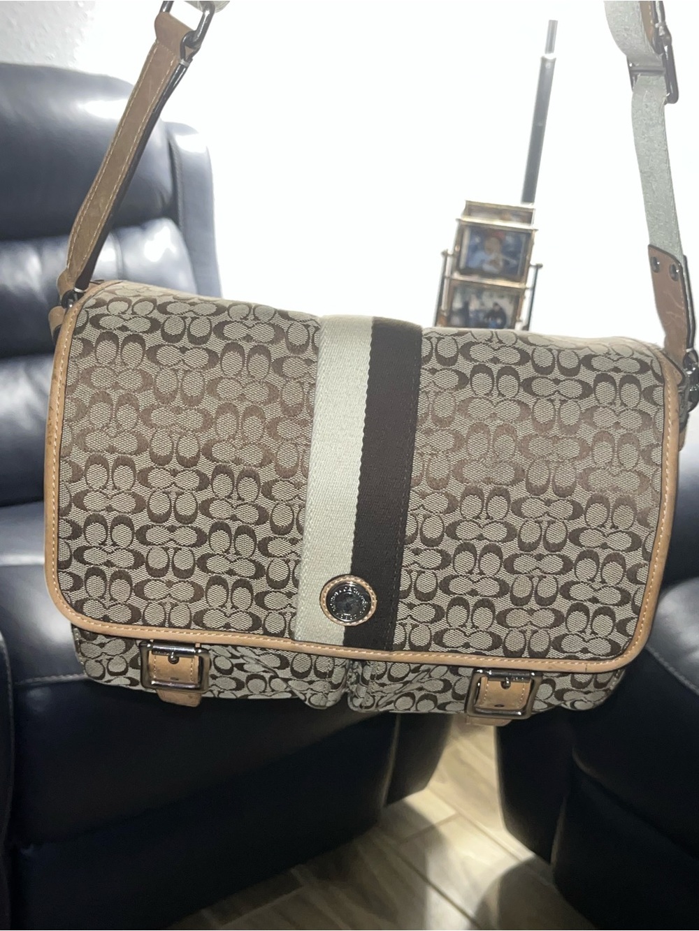 Coach Signature Voyager Messenger Bag 2009
